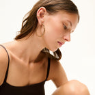 Earcuff: cómo llevarlo y elegirlo (guía para orejas sin perforar)