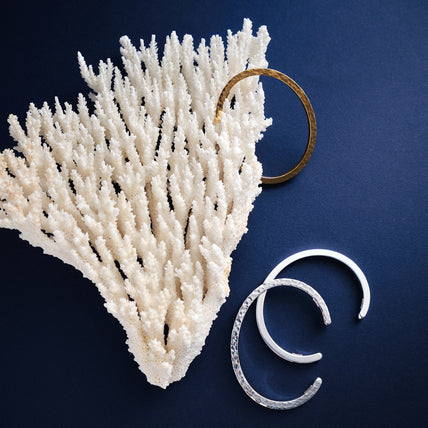 Eliot hammered silver bracelet