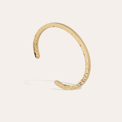 Pulsera Eliot martillada dorada