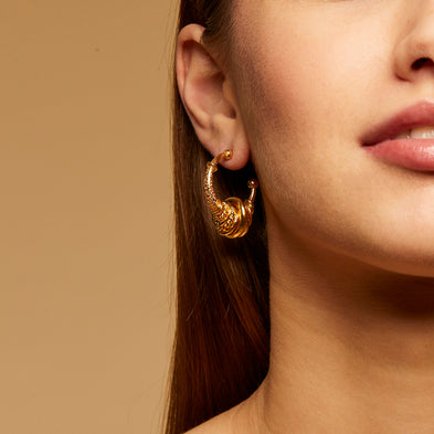Maranzana small gold hoop earrings