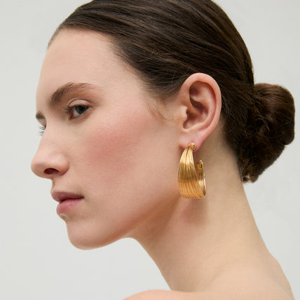 Arpa cabochon gold hoop earrings