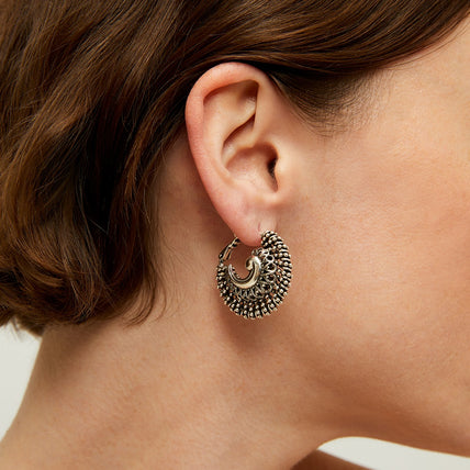 Izzia nude small earrings in silver