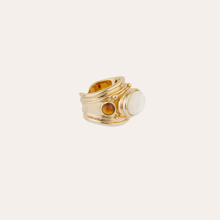 Anillo Simone dorado - Ojo de tigre y nácar blanco