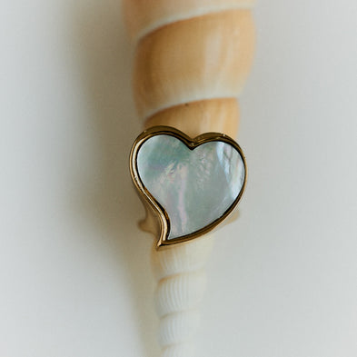 Mirage Heart Ring, Gold - White Mother-of-Pearl