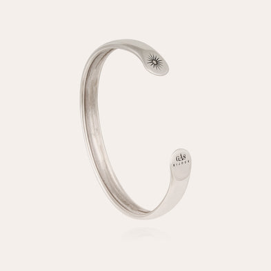 Pulsera tipo brazalete, modelo extragrande, plateada