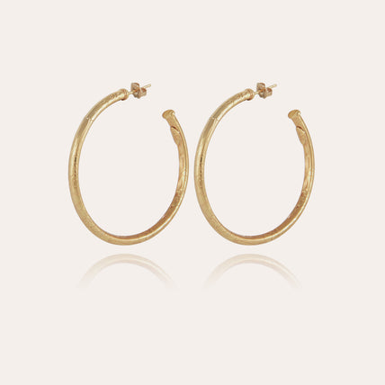Maori small hoop earrings in gold