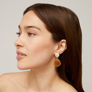 Silia gold earrings - Wood & White Mother-of-Pearl