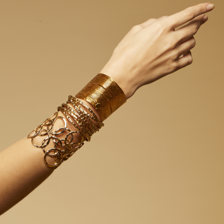 Bracelet manchette Liane petit modèle doré Métal doré à l'or fin - Bijoux  Créations femme - Création Gas Bijoux